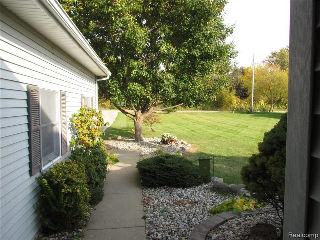 10134 Ridge Road Goodrich, MI 48438 - Photo 6 of 28 IMG_1720.JPG