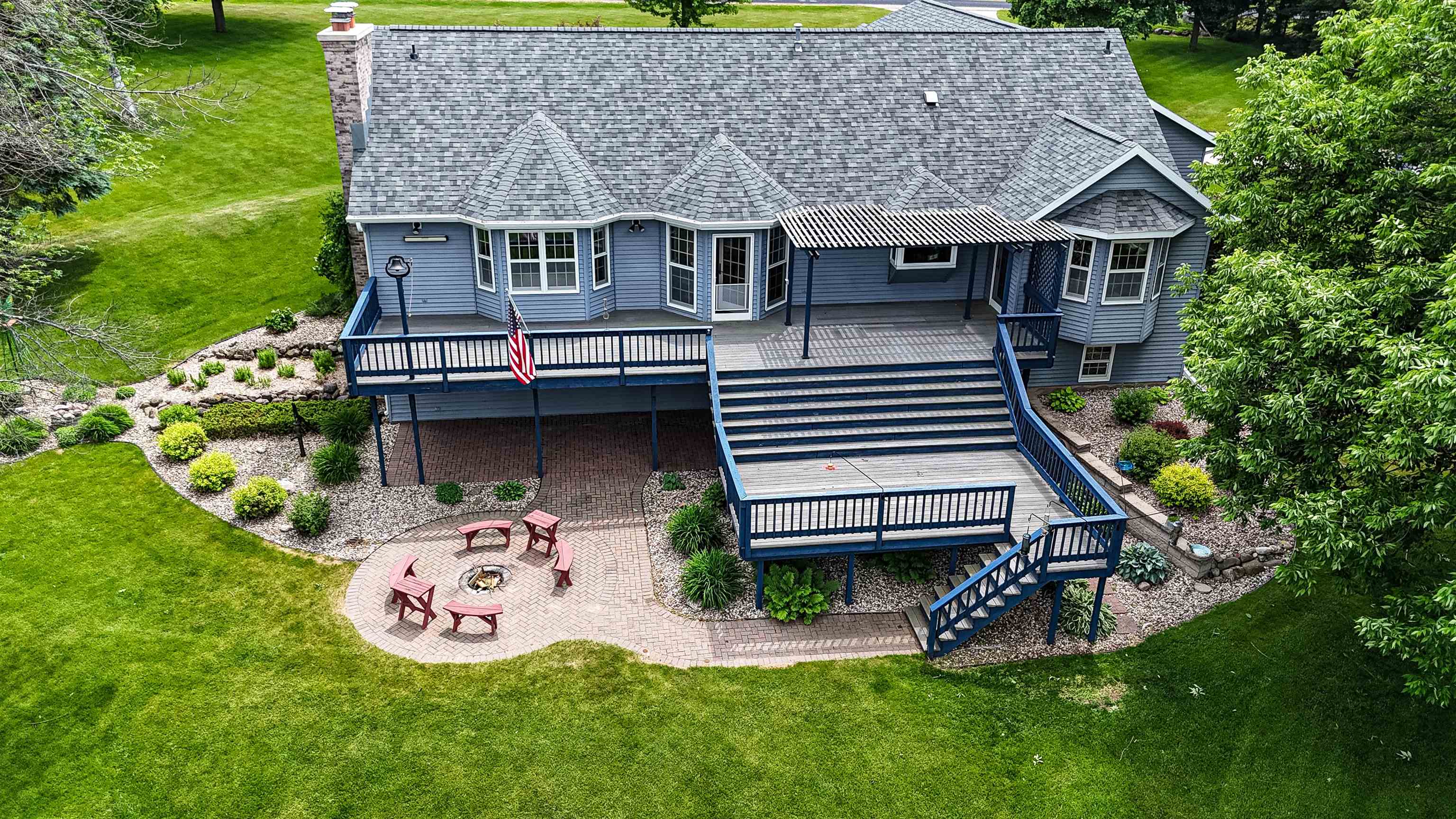 W9010 School Road Hortonville, WI 54944 - Photo 3 of 29