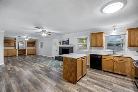 $265,000 | 421 South 1st Street, Krum, TX 76249