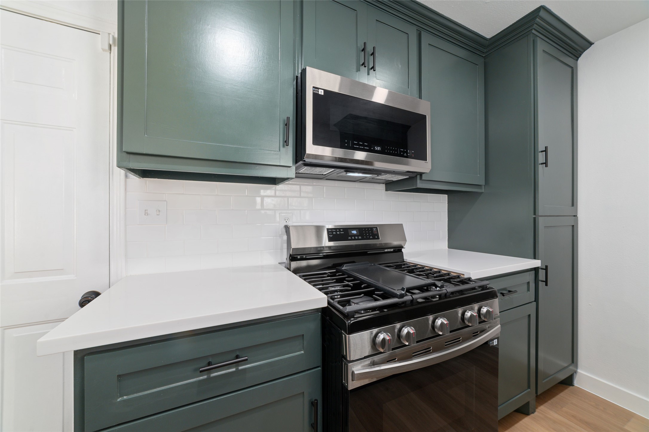 419 Bellmar Drive Houston, TX 77037 - Photo 7 of 18