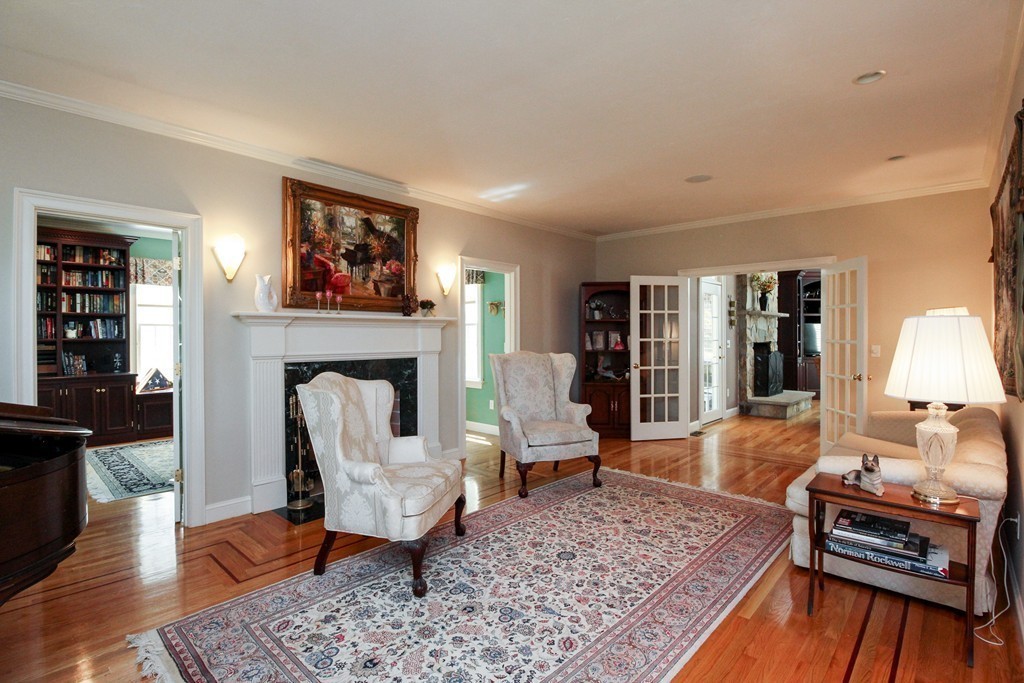 5 Bunker Road Medfield, MA 02052 - Photo 7 of 28 Gallery Image 7