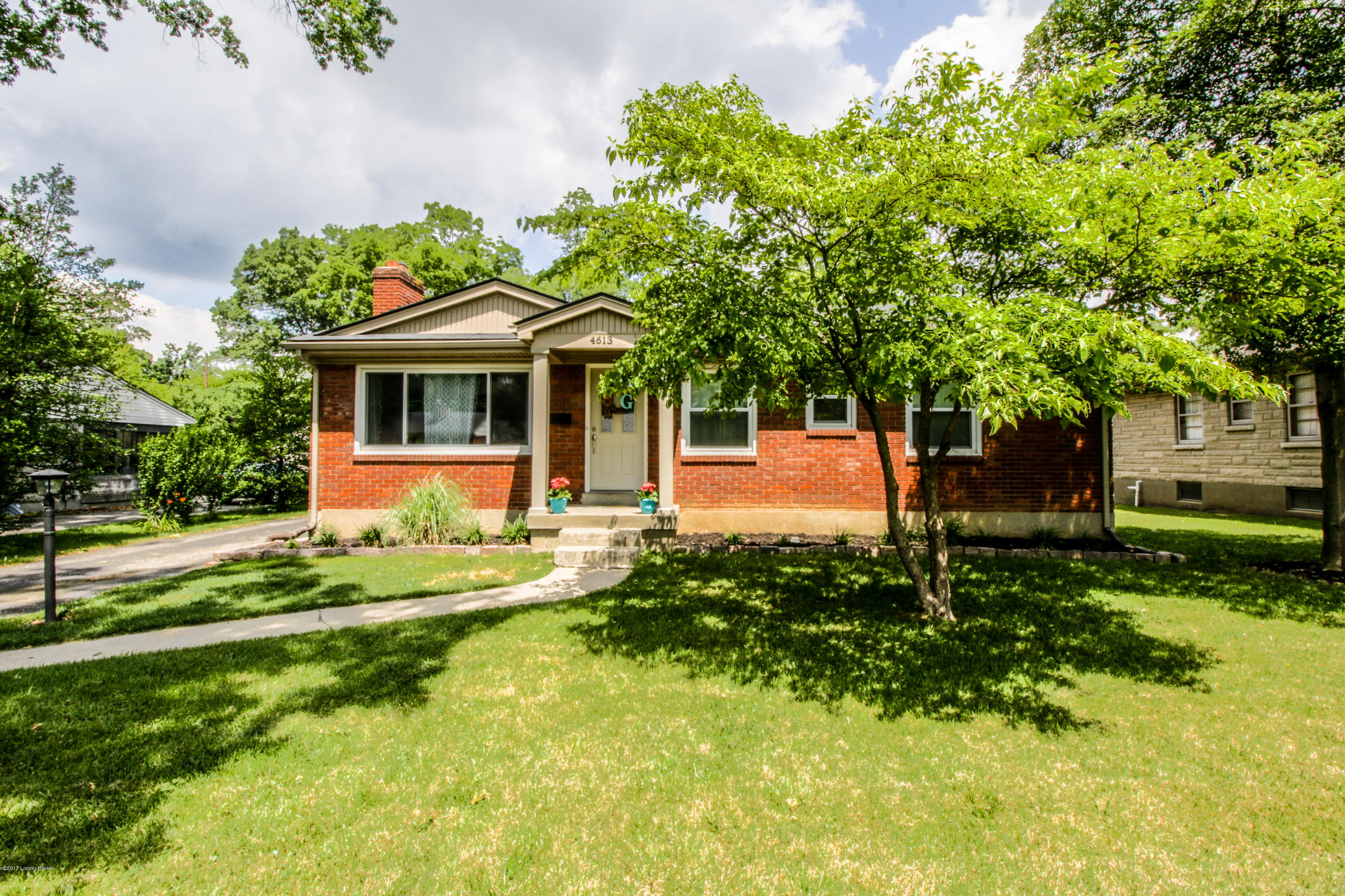4613 Tween Road Louisville, KY 40207 - Photo 1 of 35 2