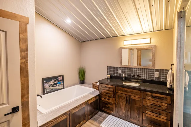 $732,000 | 592 Co Road, Tahoka, TX 79373