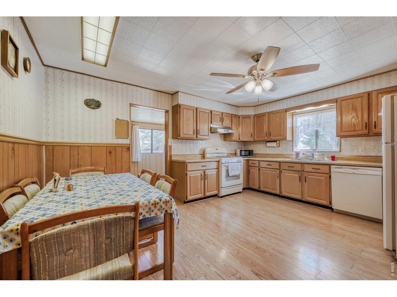 105 Maple Street Frederick, CO 80530 - Photo 8 of 29 Dine-In Kitchen
