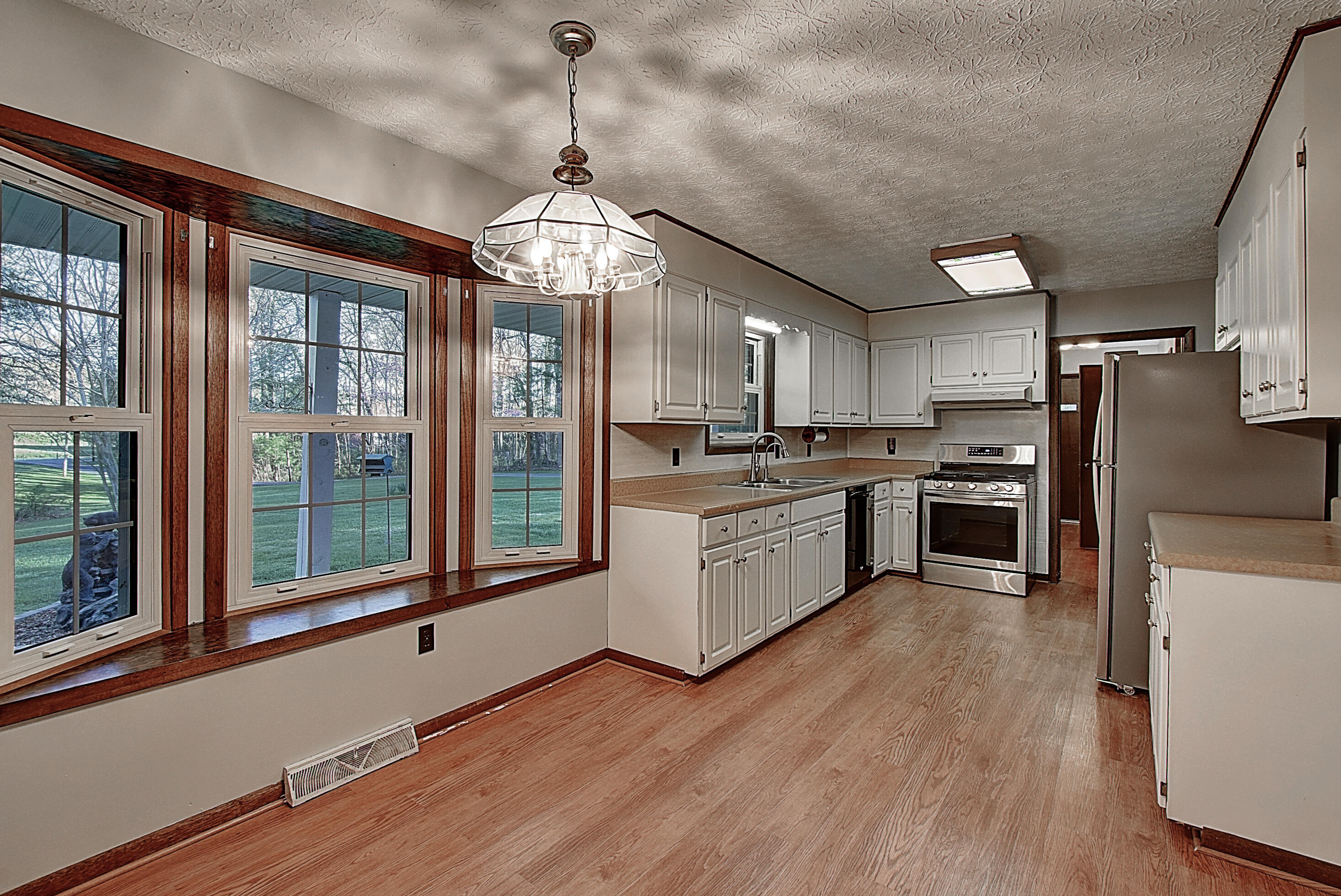 641 Bowmantown Road Telford, TN 37690 - Photo 12 of 56 DSC_0154And8more