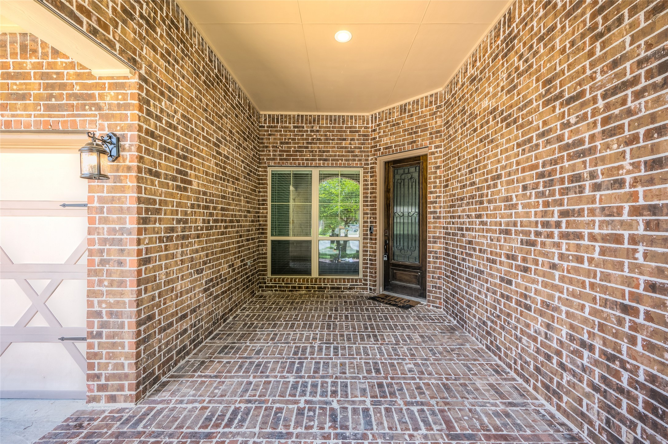 19006 Panther Peak Spring, TX 77388 - Photo 8 of 48 Spacious front patio to read a book or enjoy a cup of coffee