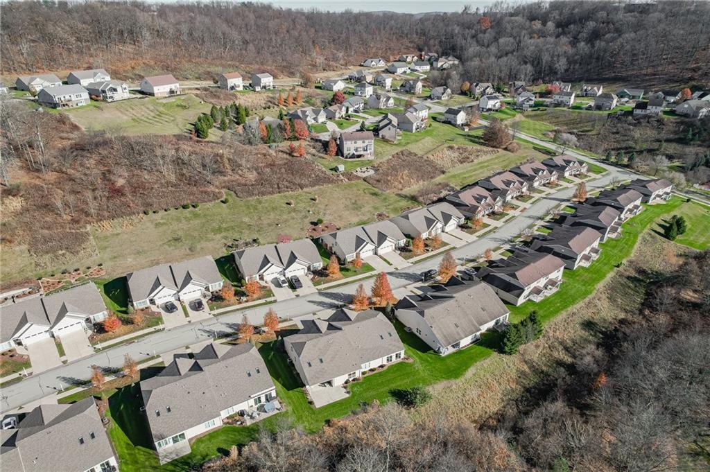 424 Chestnut Lane Apollo, PA 15613 - Photo 29 of 33 an aerial view of residential houses with outdoor space