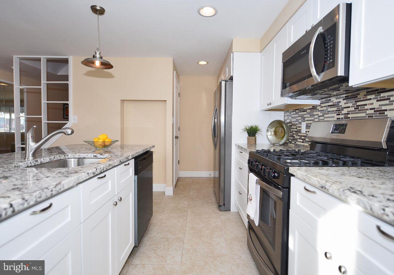 5515 Whitby Road Baltimore, MD 21206 - Photo 12 of 30 Kitchen