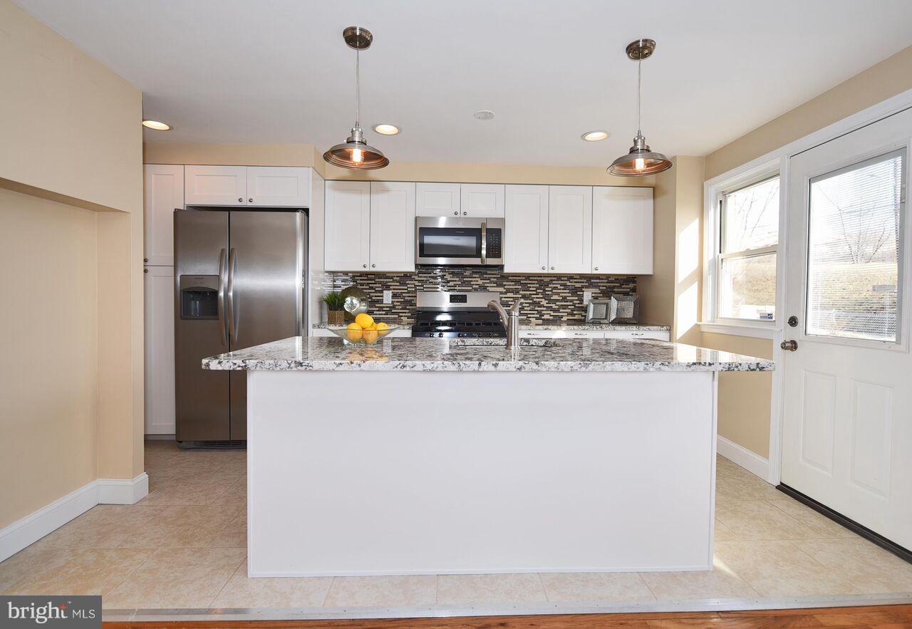 5515 Whitby Road Baltimore, MD 21206 - Photo 13 of 30 Kitchen