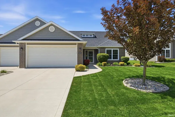 $312,000 | 2113 Meadowsweet Parkway, Fort Wayne, IN 46808