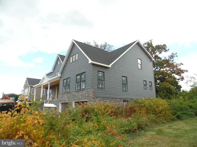 $2,450,000 | 7631 Lisle Avenue, Falls Church, VA 22043