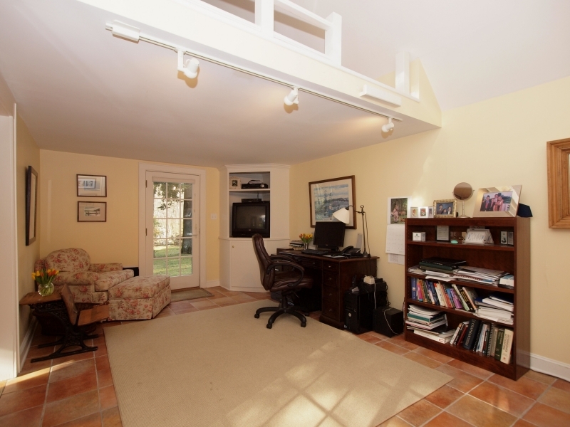 765 Silvermine Road New Canaan, CT 06840 - Photo 24 of 25 Cottage