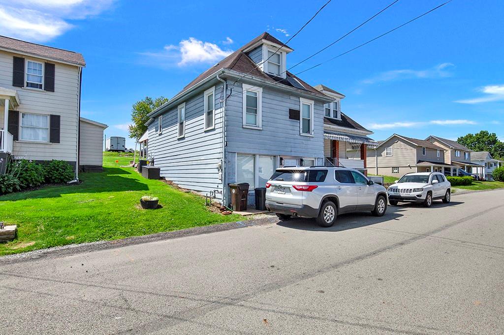 1160 Delaware Street Export, PA 15632 - Photo 4 of 10 Gallery Image 4