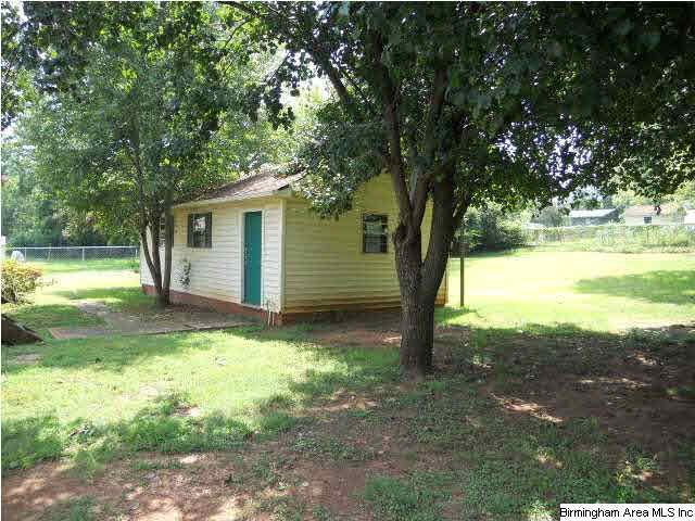 843 Delta Street Bessemer, AL 35020 - Photo 16 of 18