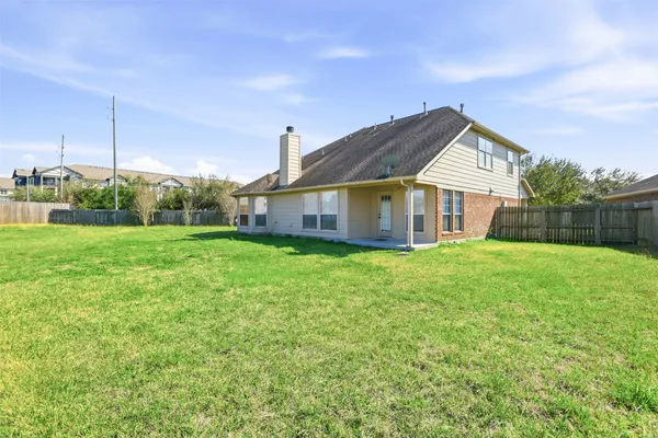 $2,575 | 6802 Claire Brook Drive, Richmond, TX 77407