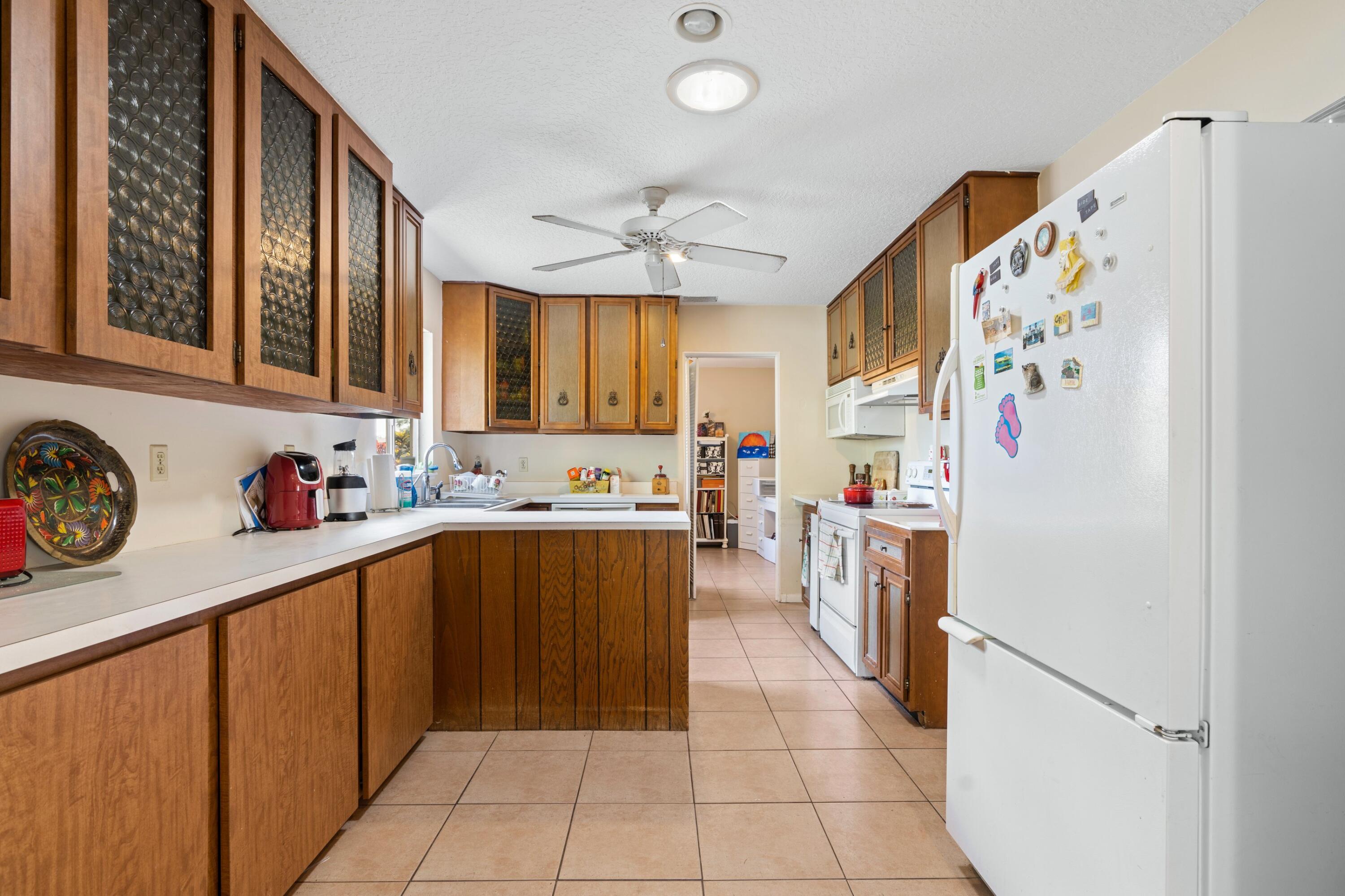 404 Circle West Jupiter, FL 33458 - Photo 13 of 24 DSC01781.jpg-SMALL