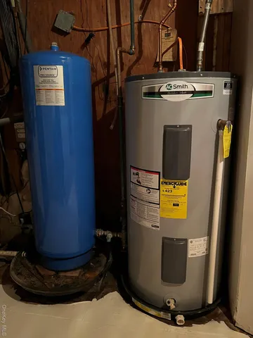 $799,000 | 404 John Joy Road, Saugerties, NY 12477