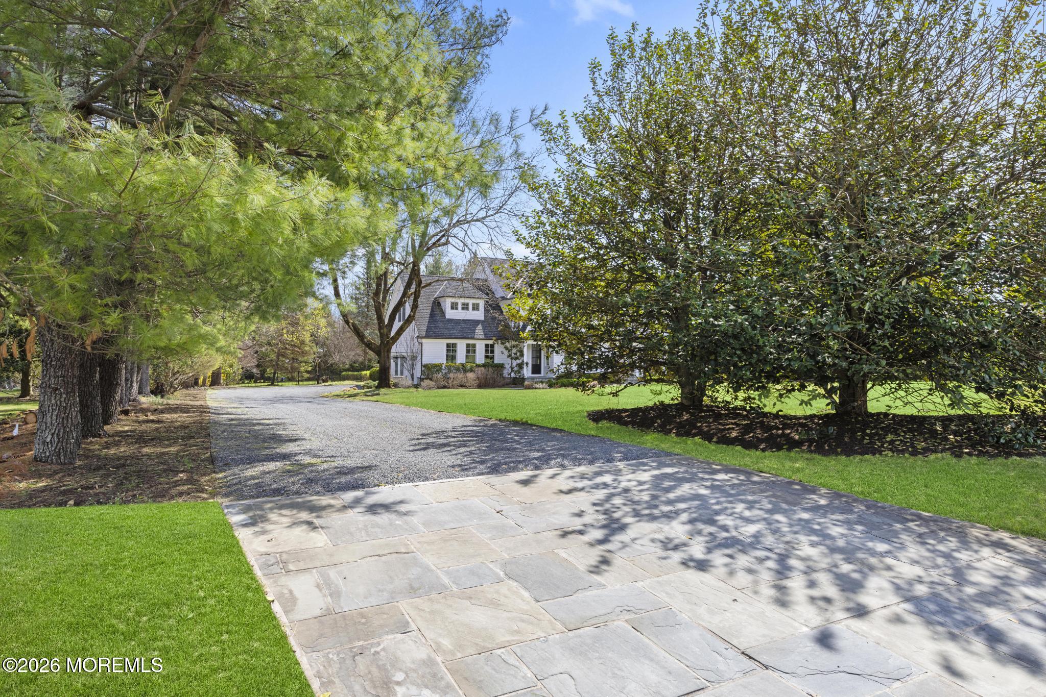 135 Ridge Road Rumson, NJ 07760 - Photo 3 of 49 driveway