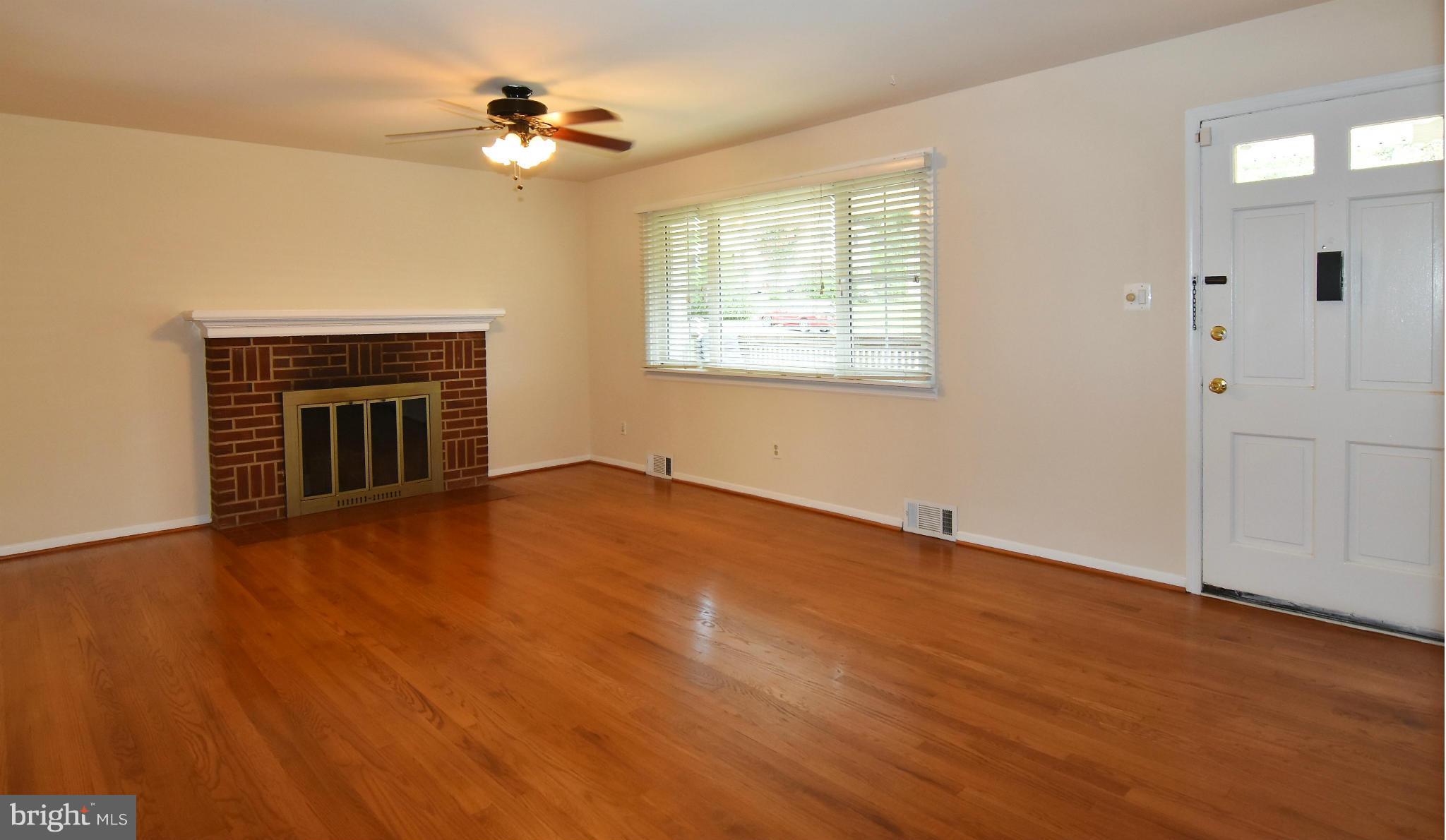 5958 Kedron Street Springfield, VA 22150 - Photo 3 of 30 Living Room Refinished Oak Hardwood