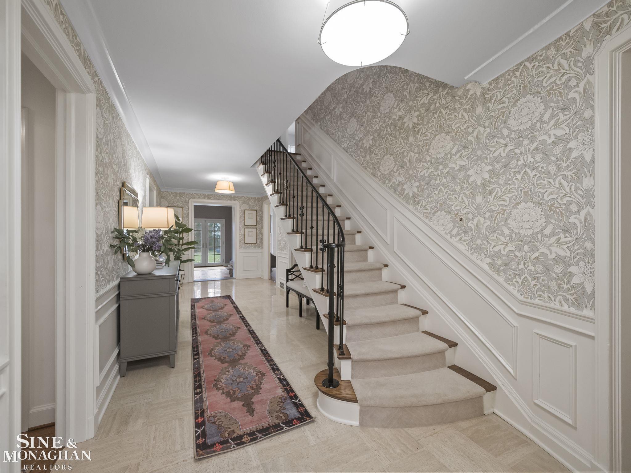 277 Cloverly Road Grosse Pointe Farms, MI 48236 - Photo 2 of 46