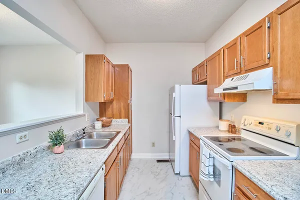 $320,000 | 111 Windward Court, Cary, NC 27513