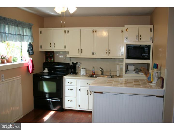 908 Fernhill Road Glenside, PA 19038 - Photo 2 of 23 Gallery Image 2