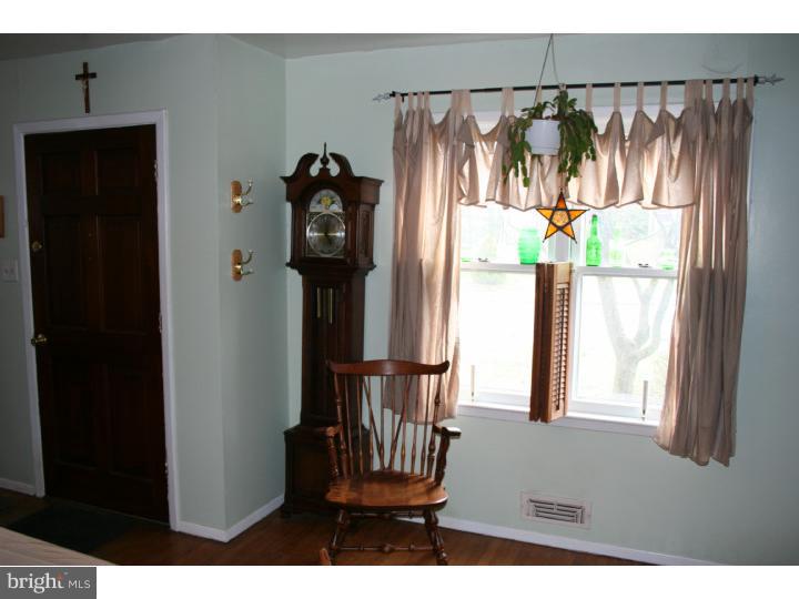 908 Fernhill Road Glenside, PA 19038 - Photo 11 of 23 Gallery Image 11