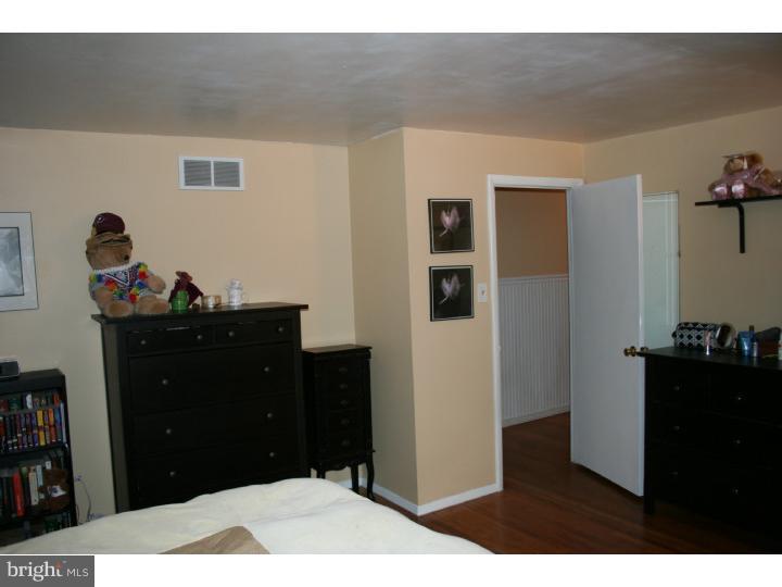 908 Fernhill Road Glenside, PA 19038 - Photo 19 of 23 Gallery Image 19