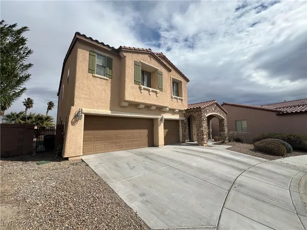 $2,900 | 6824 Mystic Plain Court, Las Vegas, NV 89149