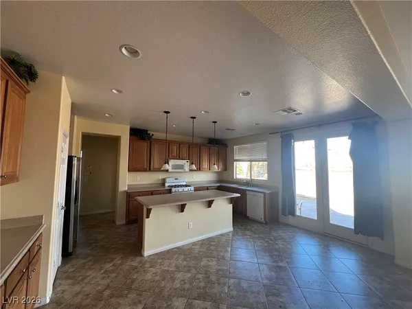 $2,900 | 6824 Mystic Plain Court, Las Vegas, NV 89149
