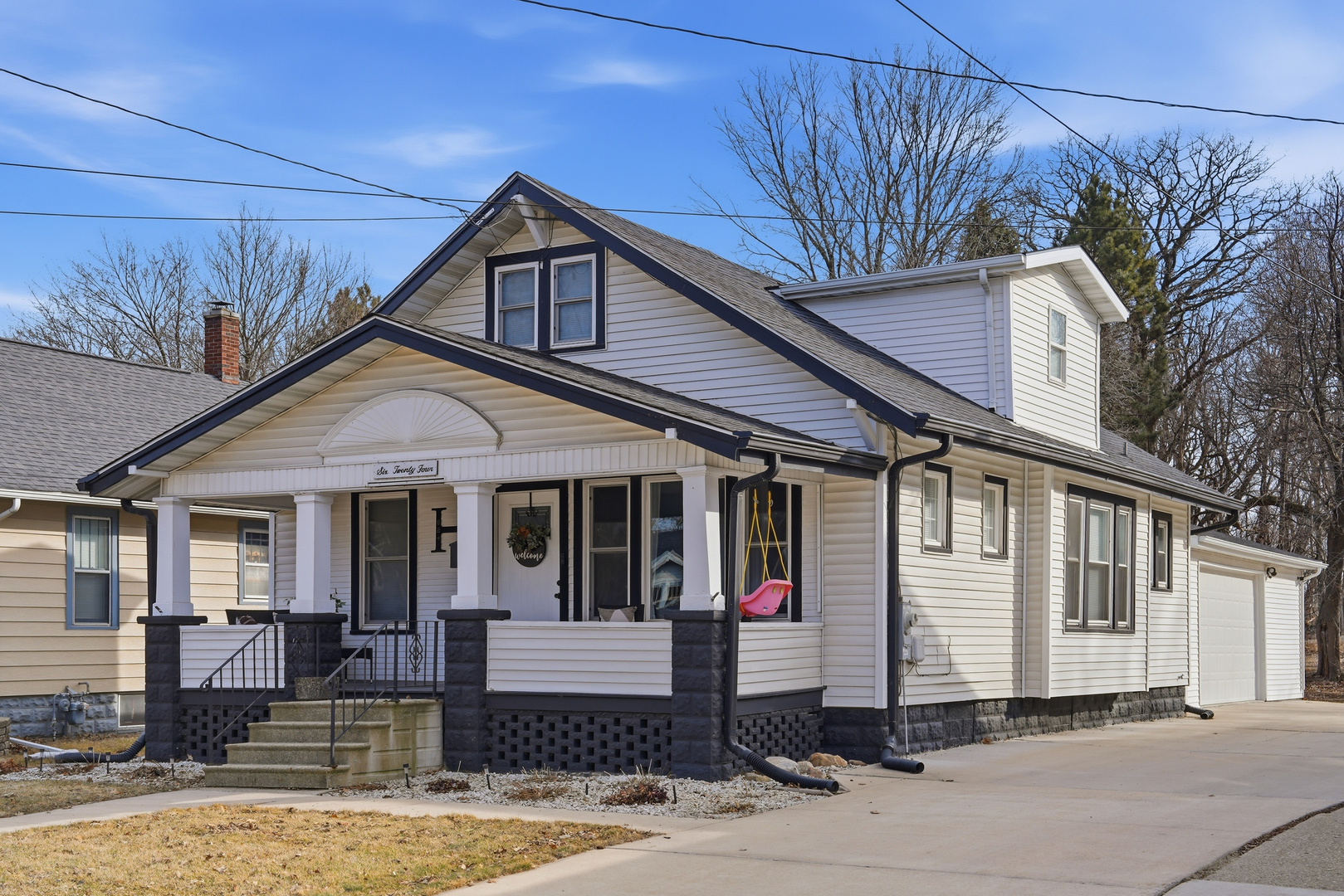 624 Palmyra Street Dixon, IL 61021 - Photo 1 of 29 a front view of a house with a yard