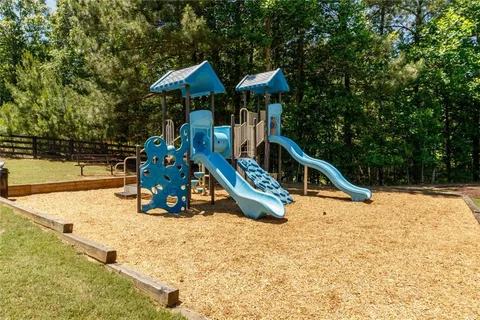 $645,000 | 320 Hillside Manor Drive Northeast, Sugar Hill, GA 30518