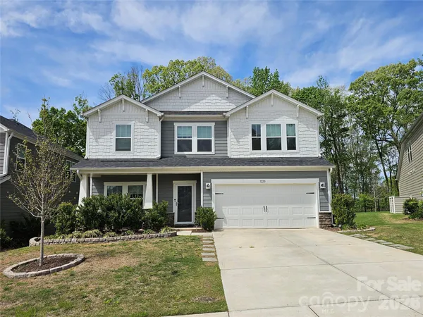 $575,000 | 1220 Gossamer Hill Drive, Belmont, NC 28012