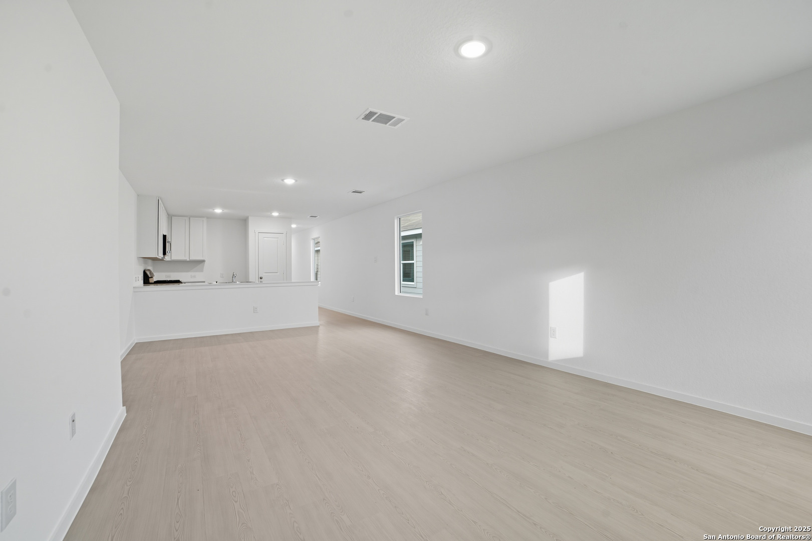 11546 Field Briar St. Hedwig, TX 78152 - Photo 6 of 13