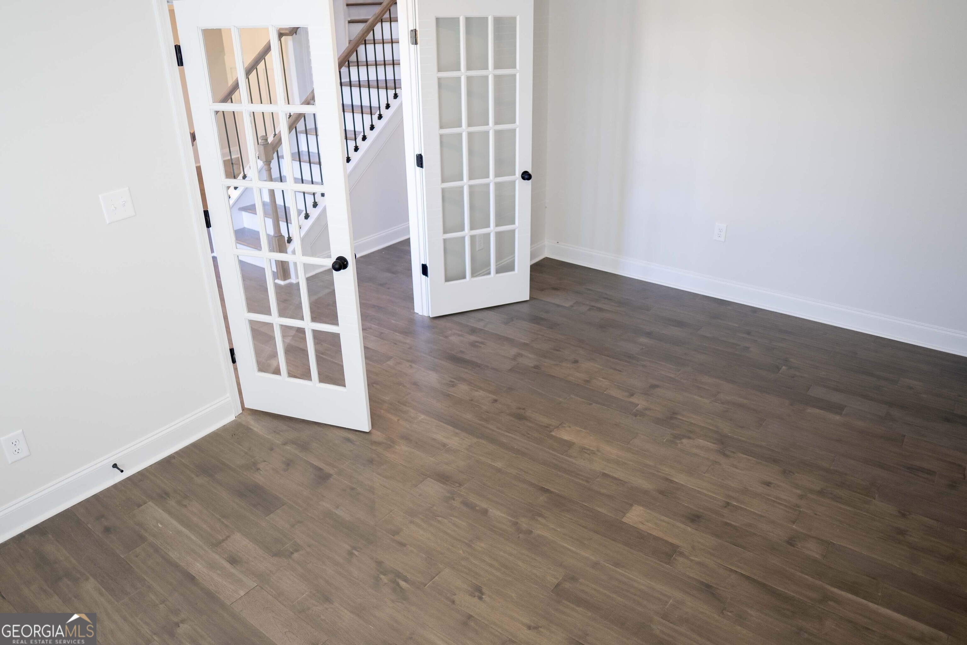 600 Beaver Court Perry, GA 31069 - Photo 9 of 48 an entryway with wooden floor