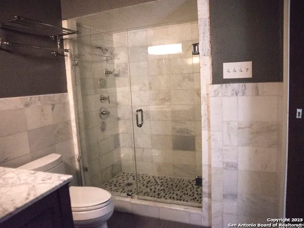 $1,300 | 8030 Broadway, Unit 102E, San Antonio, TX 78209