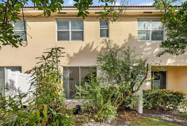 $2,500 | 9504 Southwest Otter Lane, Stuart, FL 34997