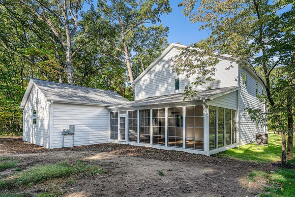 $1,199,000 | 46304 Station Road, New Buffalo, MI 49117