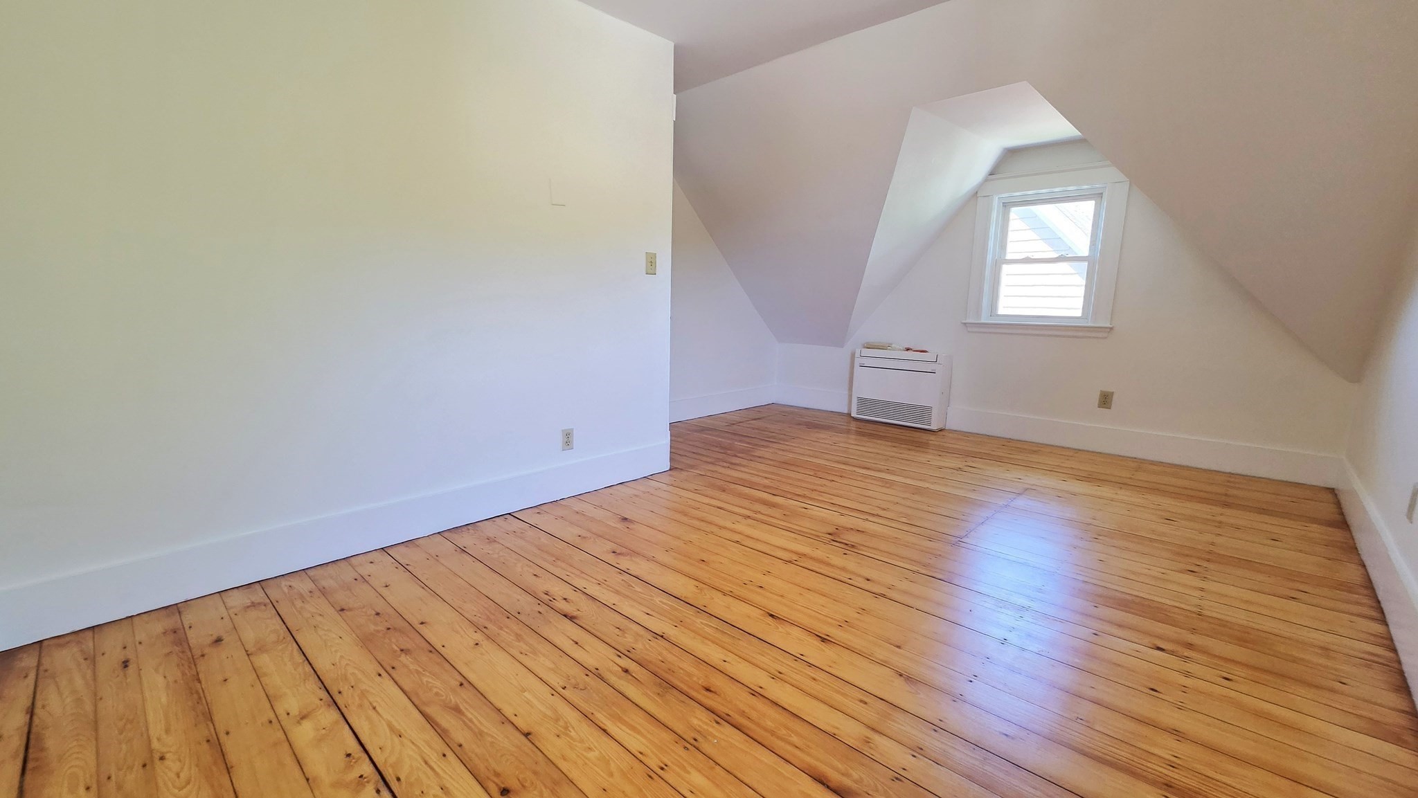576 Trapelo Road, Unit 2 Belmont, MA 02478 - Photo 16 of 17 Gallery Image 16