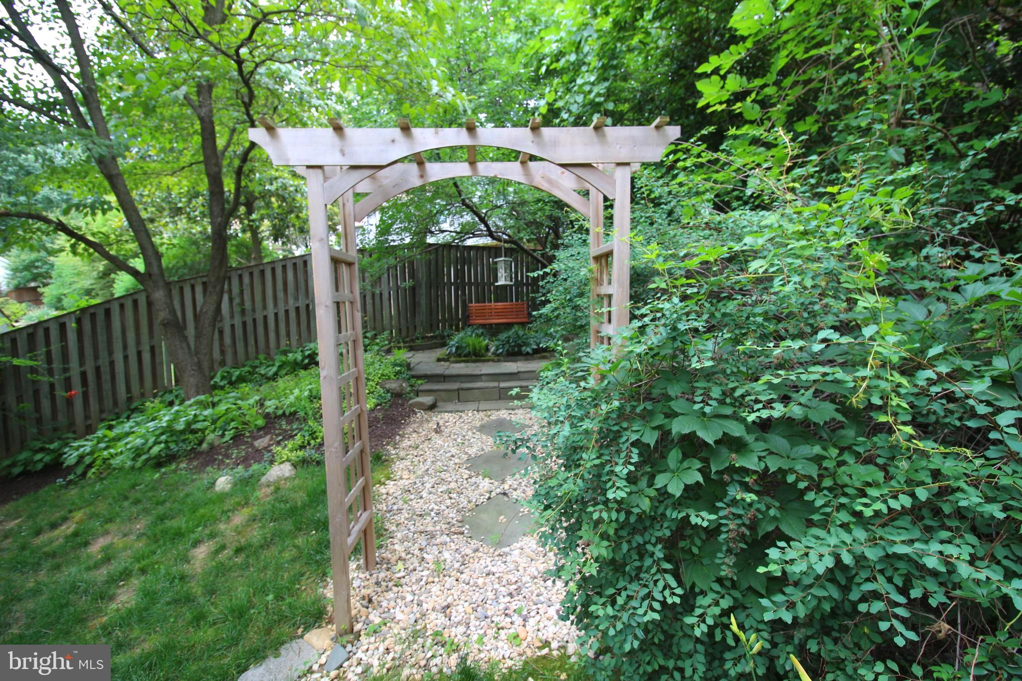 3900 Flagstone Terrace Alexandria, VA 22306 - Photo 38 of 45 Secret garden with flagstone patio.