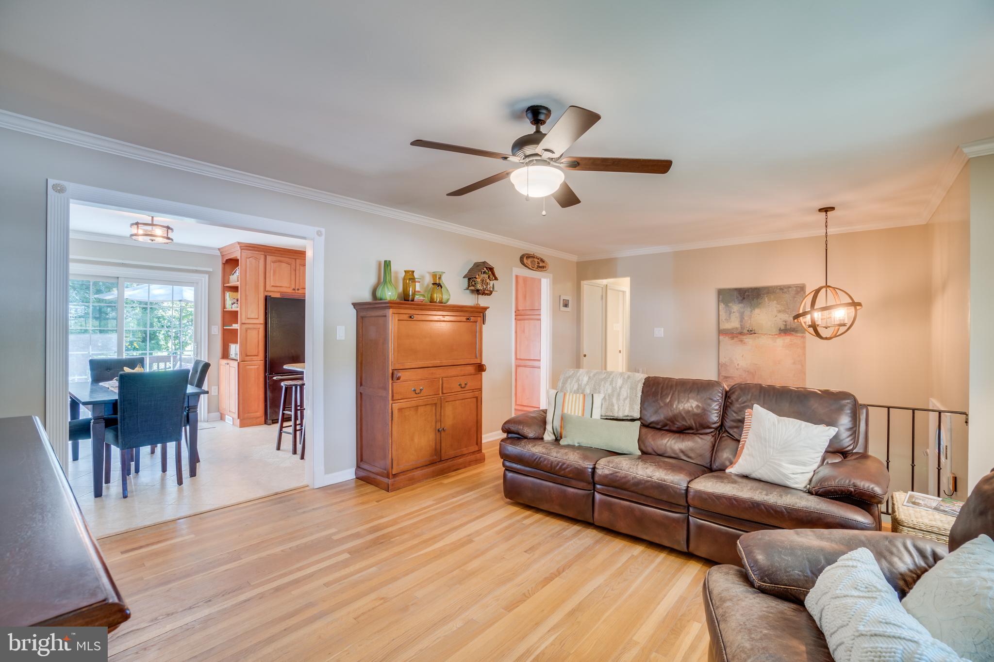 3900 Flagstone Terrace Alexandria, VA 22306 - Photo 8 of 45 Gorgeous hardwoods throughout home.