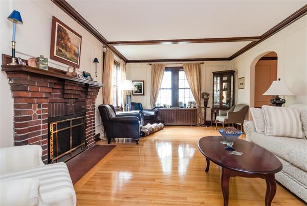 211 Dorset Road Newton, MA 02468 - Photo 4 of 22 Gallery Image 4