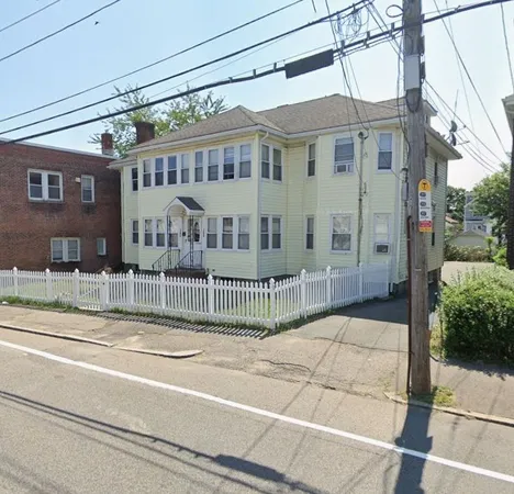 $2,500 | 196 West Squantum Street, Unit 1, Quincy, MA 02171