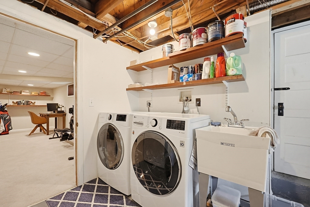 34 Navasota Avenue Worcester, MA 01602 - Photo 28 of 41