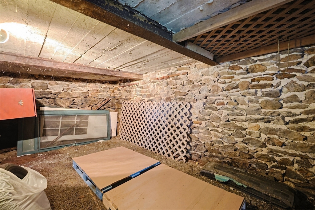 34 Navasota Avenue Worcester, MA 01602 - Photo 36 of 41