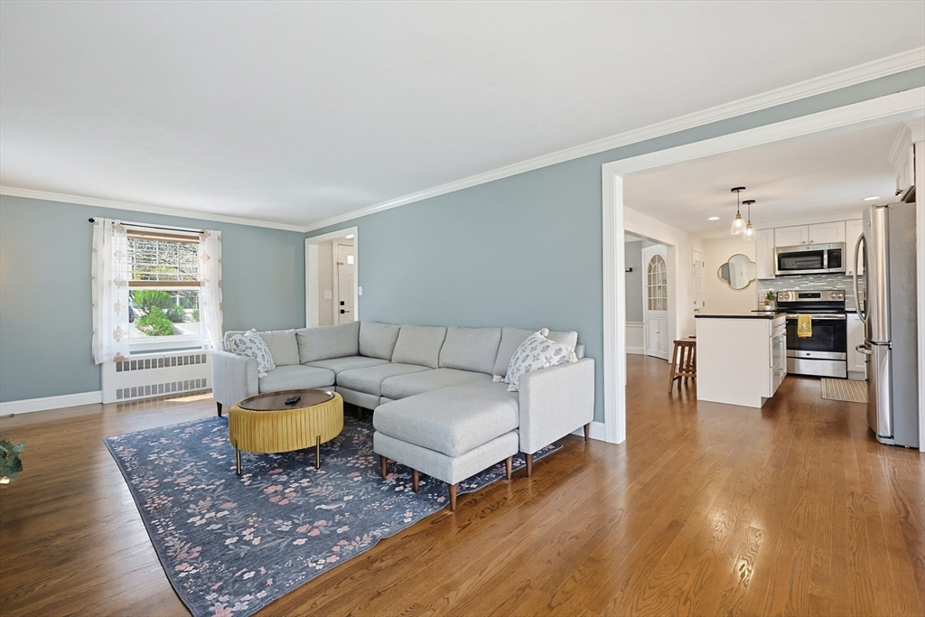 34 Navasota Avenue Worcester, MA 01602 - Photo 6 of 41