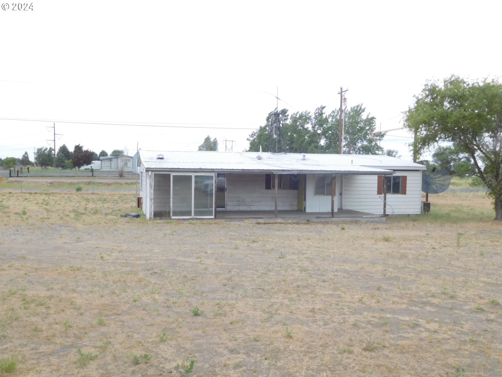 1870 North Townsend Road Hermiston, OR 97838 - Photo 5 of 22