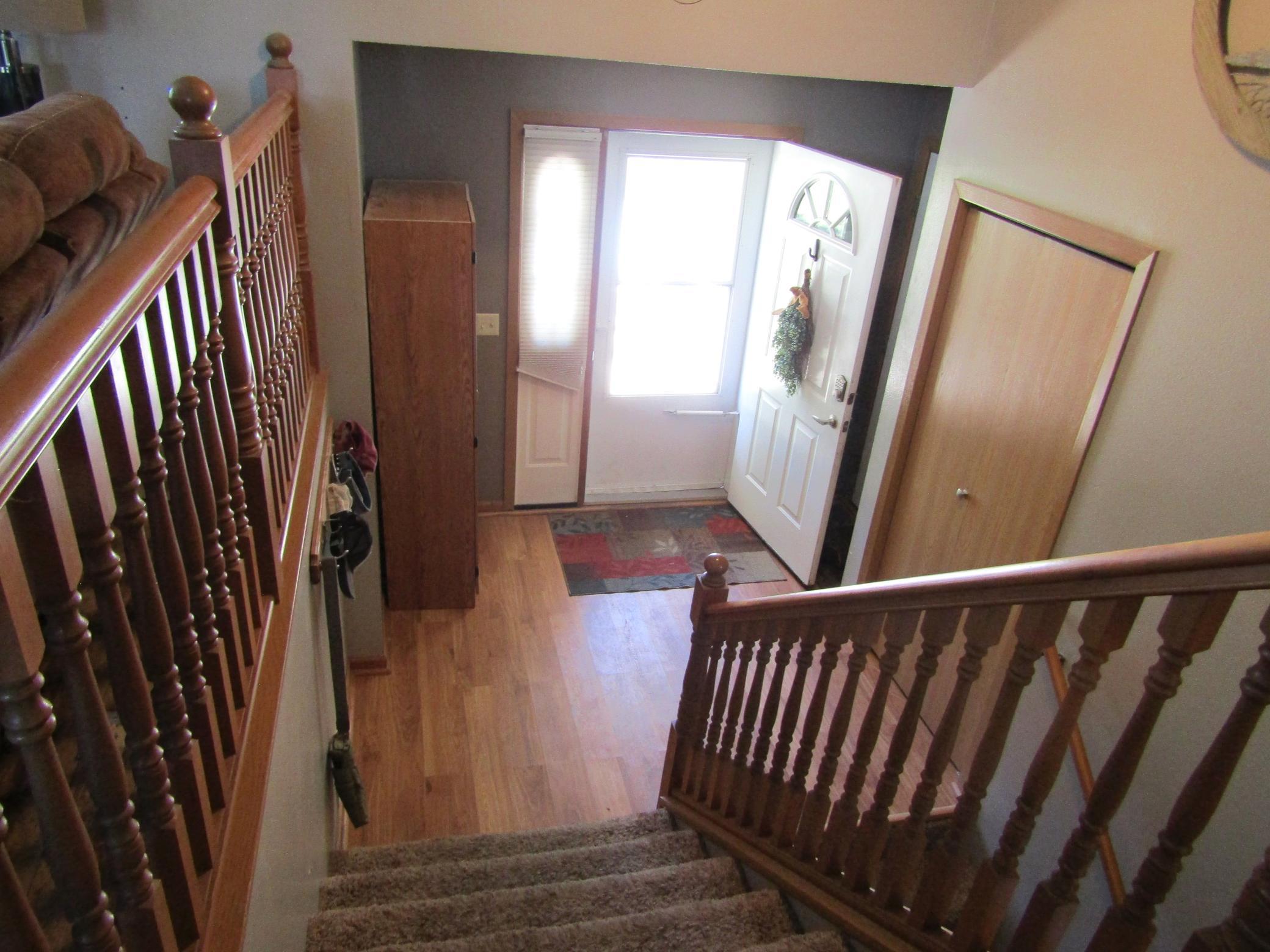 217 London Road Marshall, MN 56258 - Photo 3 of 41