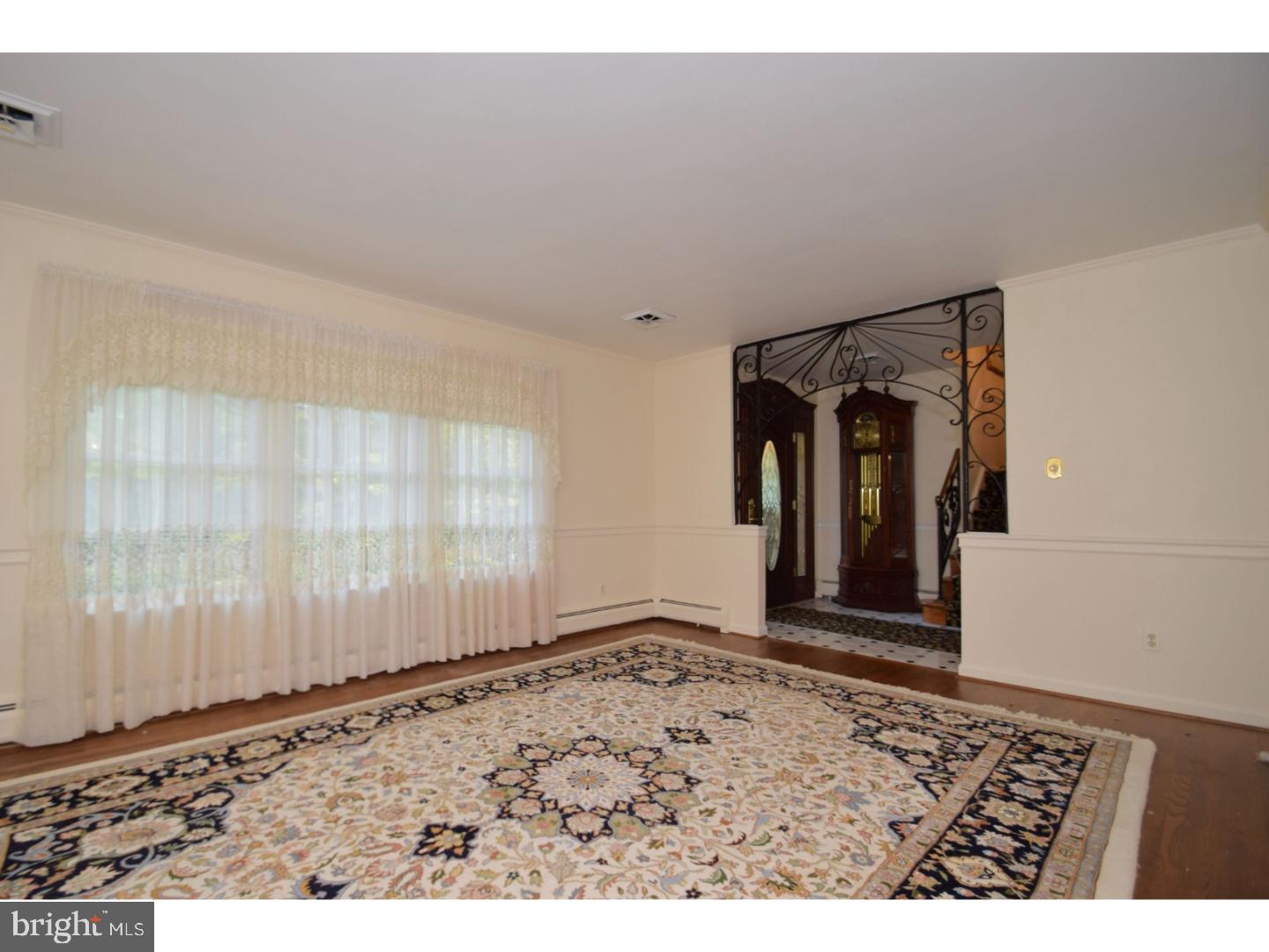 245 Arden Road Conshohocken, PA 19428 - Photo 11 of 26