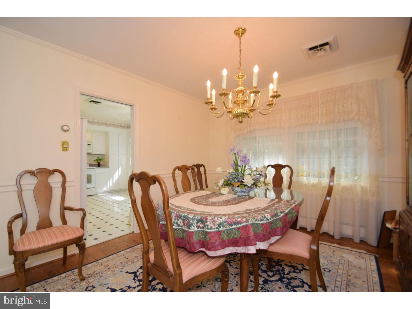 245 Arden Road Conshohocken, PA 19428 - Photo 9 of 26